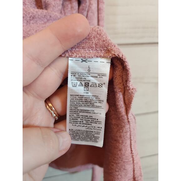 Old Navy Women's Pink Solid Stretch Round Neck Long Sleeve T-Shirt Size Large‎ - Picture 4 of 6